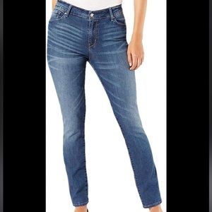 Levi’s Totally Shaping Mid Rise Skinny Jeans Size 8